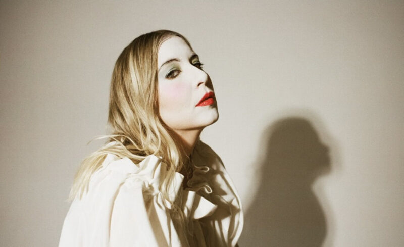 Austra (c) Tess Roby